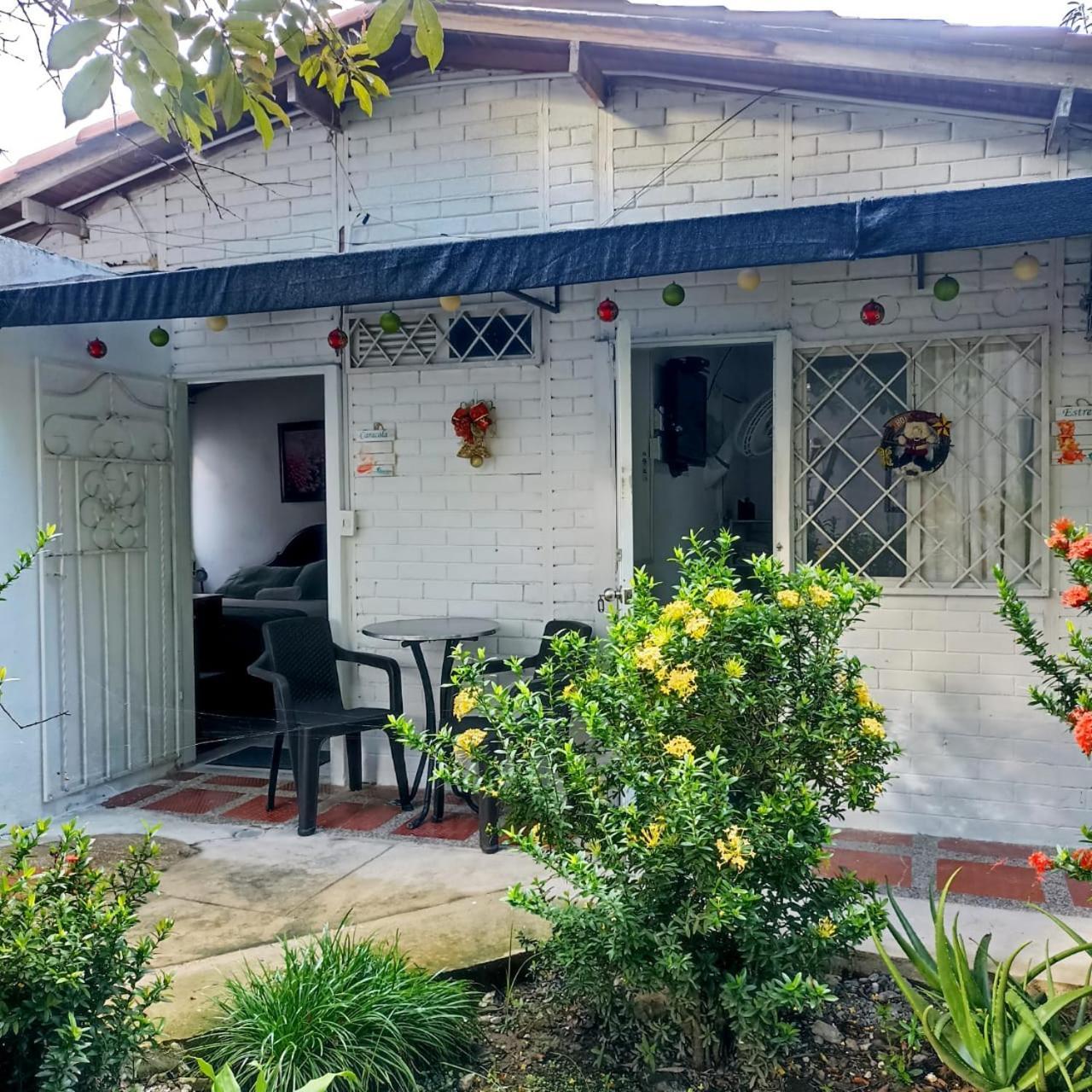 Hostal Corales Tolu Bagian luar foto