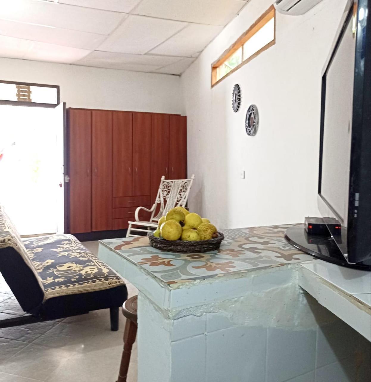Hostal Corales Tolu Bagian luar foto